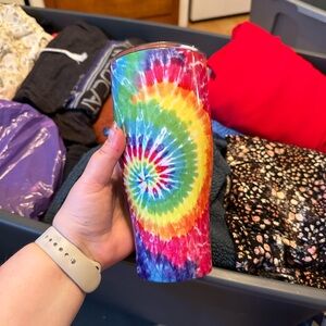 NWT Colorful Tie-Dye Tumbler